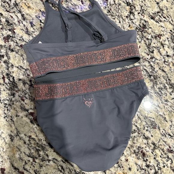 Justice girls 2 piece bikini size 7. - Picture 3 of 4
